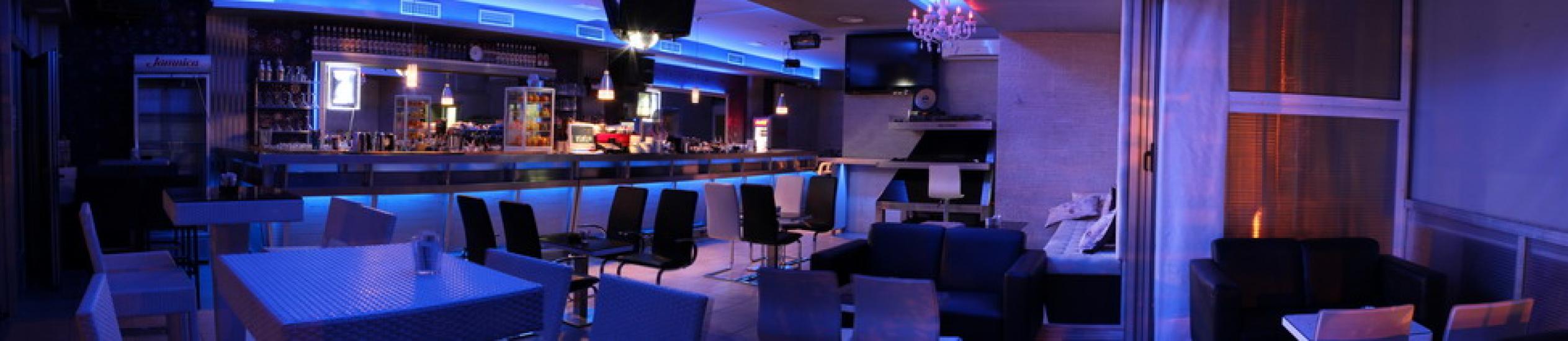Cocktail & Lounge Sky Bar